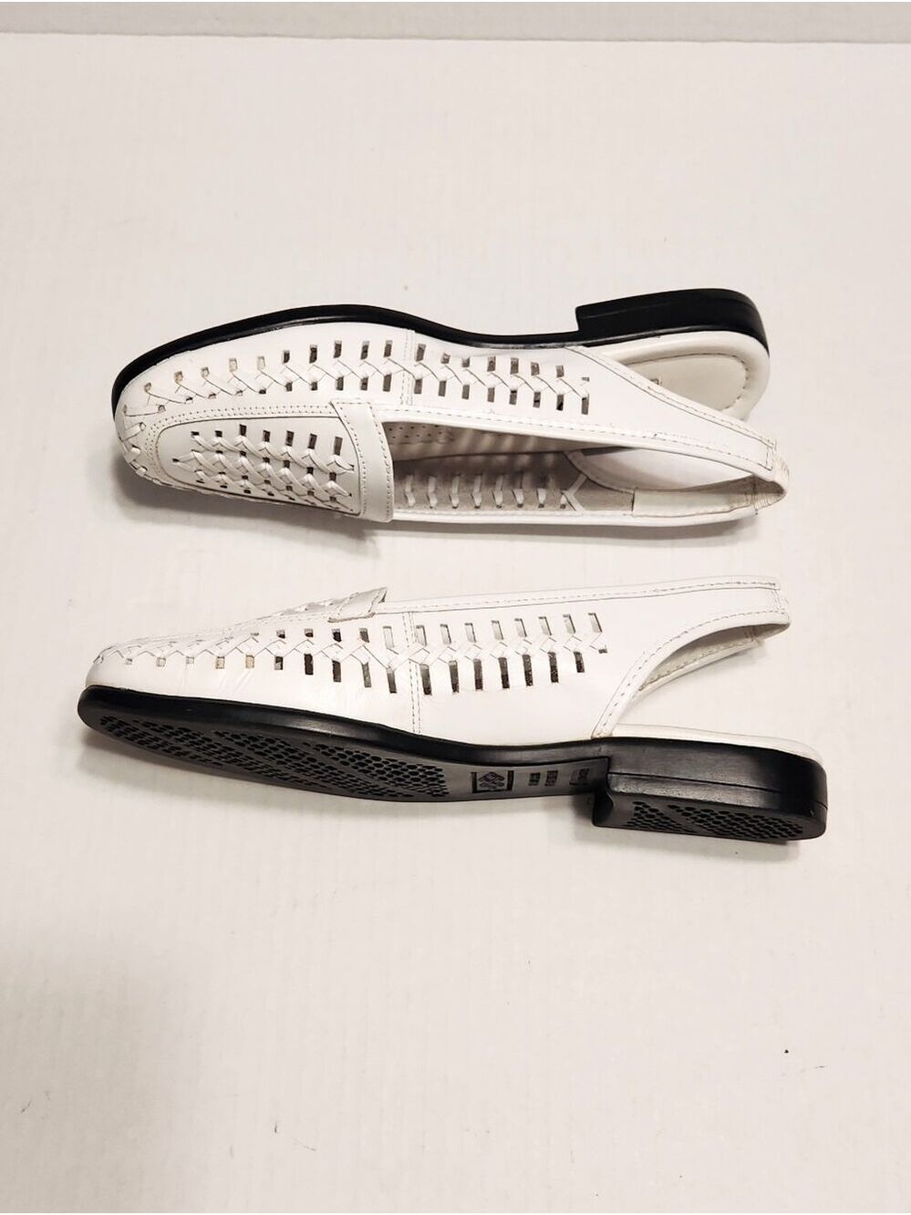 G. Wiz Jenny White Leather Woven Slingback Low Heel Sandals Size 6 Medium - Picture 3 of 11